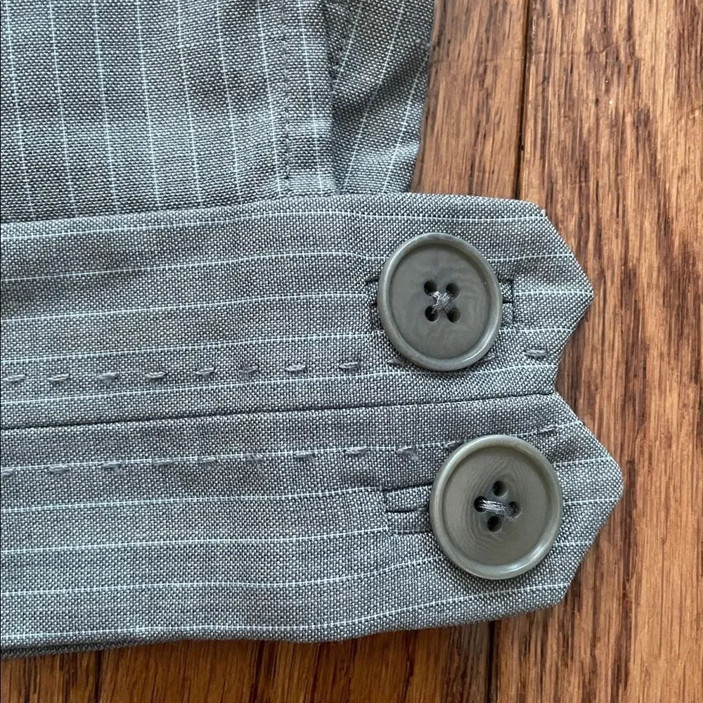 MB by Malene Birger Wool Gray Pinstripe Dress Shorts Sz 40